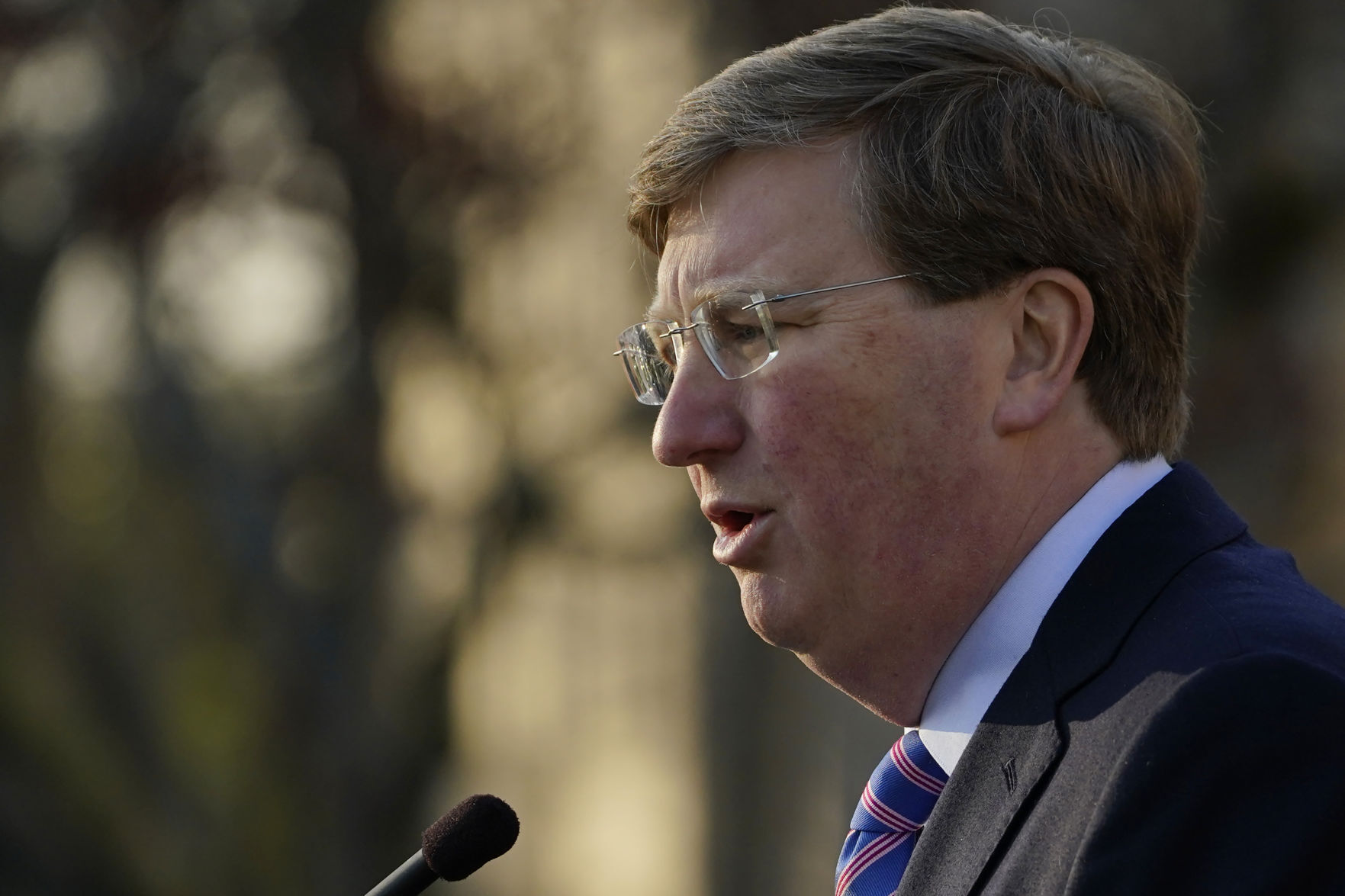 Reeves vetoes 'automatic defense' bill for people charged with certain drug crimes